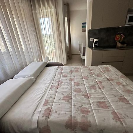Apartments Ennio Top Class Bari Exterior photo