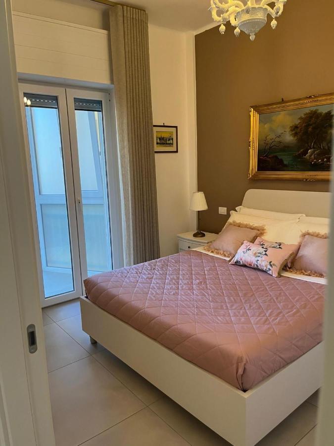 Apartments Ennio Top Class Bari Exterior photo