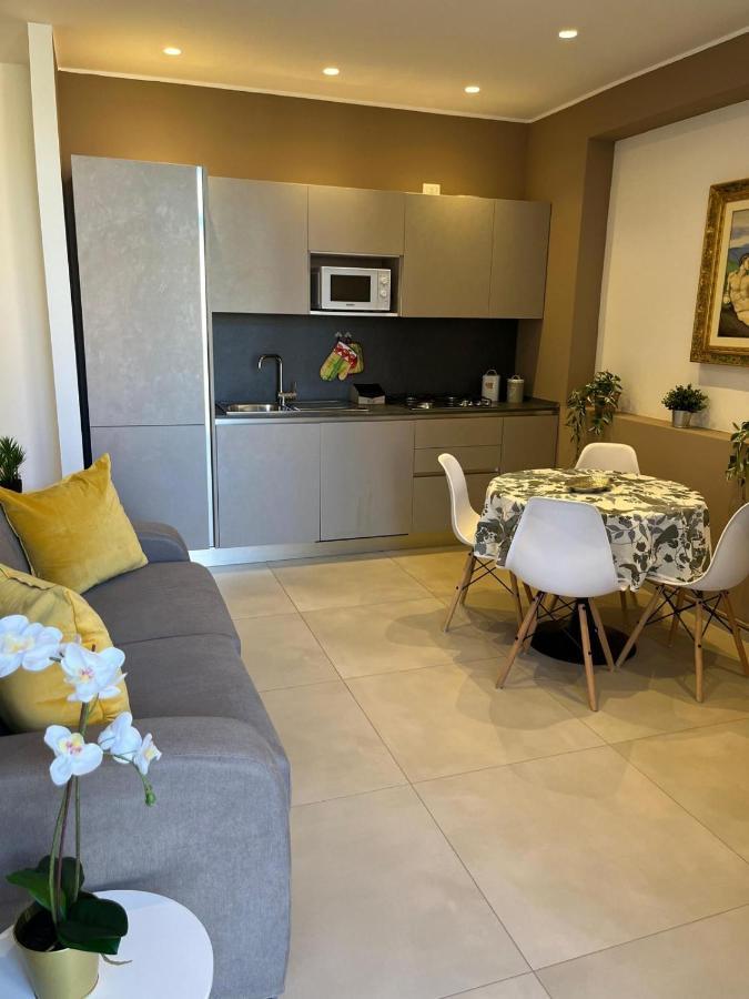 Apartments Ennio Top Class Bari Exterior photo